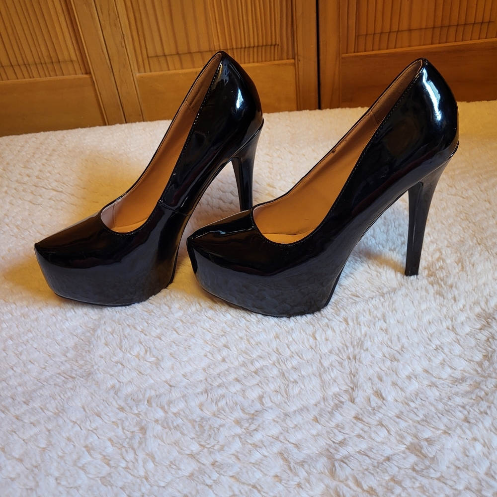 Stilleto shoes